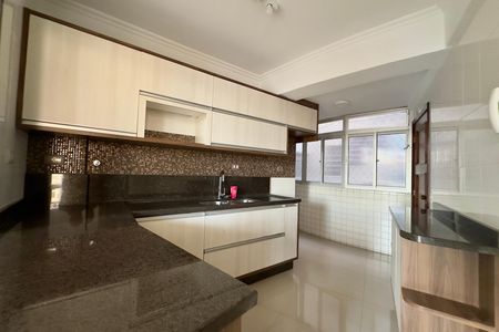Apartamento para alugar com 140m², 3 quartos e sem vagaCozinha