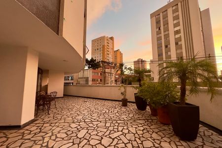 Apartamento para alugar com 140m², 3 quartos e sem vagaÁrea comum