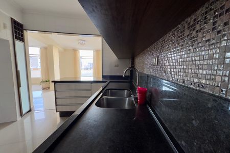 Apartamento para alugar com 140m², 3 quartos e sem vagaCozinha