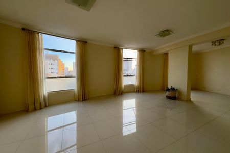 Sala de apartamento para alugar com 3 quartos, 140m² em Centro, Curitiba