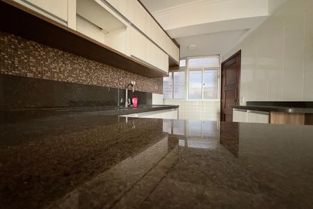 Apartamento para alugar com 140m², 3 quartos e sem vagaCozinha