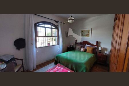 Casa à venda com 3 quartos, 140m² em Jardim Sabara, São Paulo