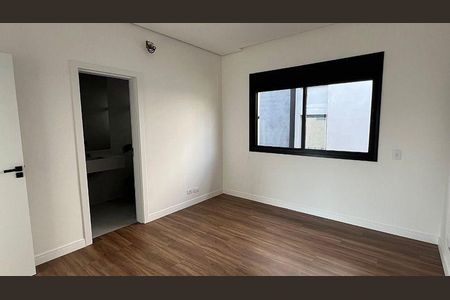 Casa à venda com 4 quartos, 350m² em Cidade Tamboré, Santana de Parnaíba