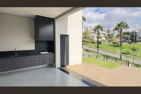 Casa à venda com 4 quartos, 350m² em Cidade Tamboré, Santana de Parnaíba