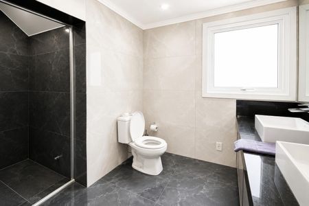 Casa de condomínio para alugar com 233m², 6 quartos e 4 vagas Casa de condomínio para alugar com 233m², 6 quartos e 4 vagasBanheiro 7