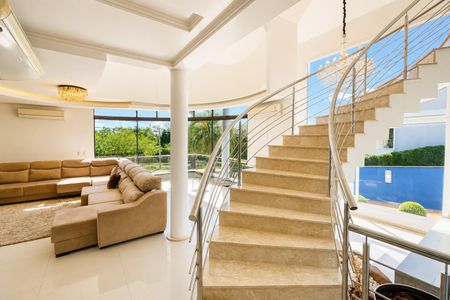 Casa de condomínio para alugar com 233m², 6 quartos e 4 vagas Casa de condomínio para alugar com 233m², 6 quartos e 4 vagasSala