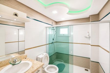Casa de condomínio para alugar com 233m², 6 quartos e 4 vagas Casa de condomínio para alugar com 233m², 6 quartos e 4 vagasBanheiro 5