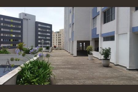 Apartamento à venda com 97m², 2 quartos e 1 vaga