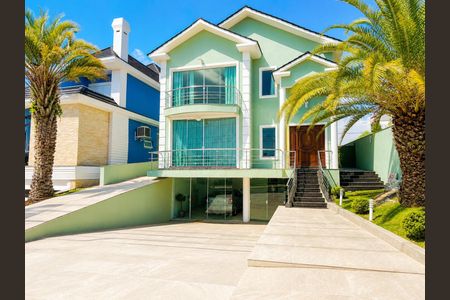 Casa de condomínio para alugar com 388m², 4 quartos e 4 vagas