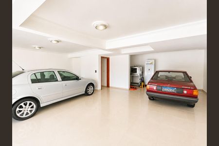 Casa de condomínio para alugar com 388m², 4 quartos e 4 vagas