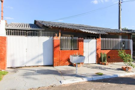 Casa à venda com 220m², 3 quartos e 10 vagasFachada
