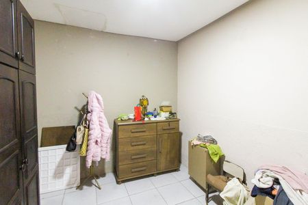 Casa à venda com 220m², 3 quartos e 10 vagasQuarto 2