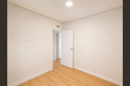 Casa de condomínio para alugar com 274m², 4 quartos e 2 vagas Casa de condomínio para alugar com 274m², 4 quartos e 2 vagasQuarto 4