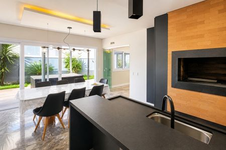 Casa de condomínio para alugar com 274m², 4 quartos e 2 vagas