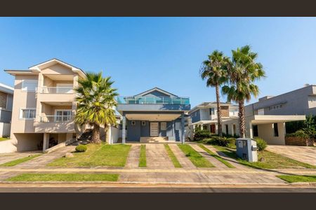 Casa de condomínio para alugar com 230m², 3 quartos e 4 vagas