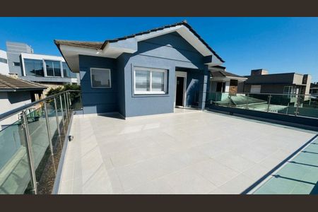 Casa de condomínio para alugar com 230m², 3 quartos e 4 vagas