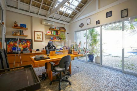 Casa à venda com 420m², 3 quartos e 3 vagas