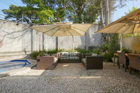Casa à venda com 420m², 3 quartos e 3 vagas