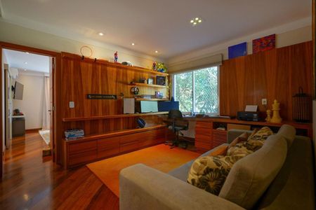 Casa à venda com 3 quartos, 420m² em Chácara Monte Alegre, São Paulo