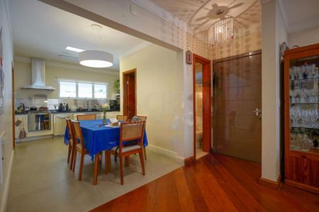 Casa à venda com 420m², 3 quartos e 3 vagas