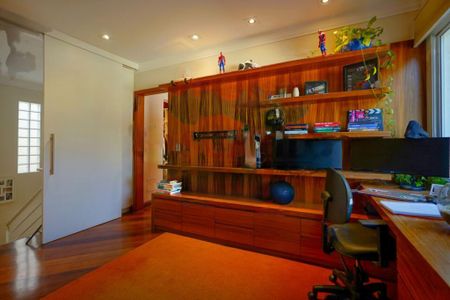 Casa à venda com 420m², 3 quartos e 3 vagas