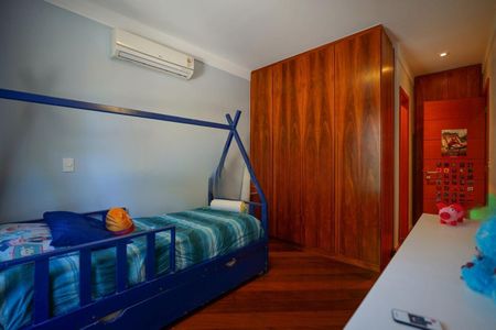Casa à venda com 420m², 3 quartos e 3 vagas