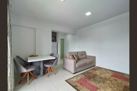 Apartamento para alugar com 70m², 1 quarto e 2 vagas Apartamento para alugar com 70m², 1 quarto e 2 vagasSala
