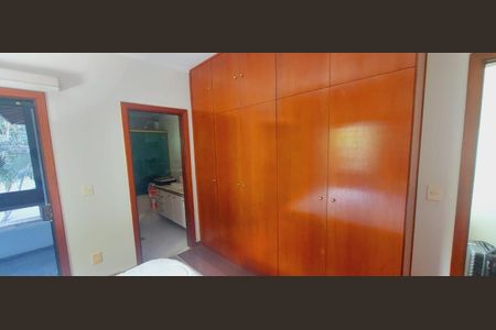 Casa à venda com 500m², 4 quartos e 4 vagas Casa à venda com 500m², 4 quartos e 4 vagasFoto 24