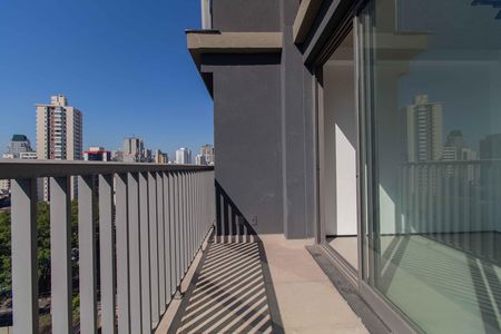 Studio para alugar com 29m², 0 quarto e sem vaga Studio para alugar com 29m², 0 quarto e sem vagaVaranda