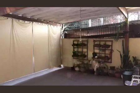 Casa à venda com 3 quartos, 115m² em Jardim Santa Cruz (Campo Grande), São Paulo