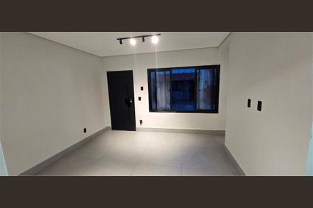 Casa de Condomínio à venda com 3 quartos, 120m² em Vila Bertioga, São Paulo