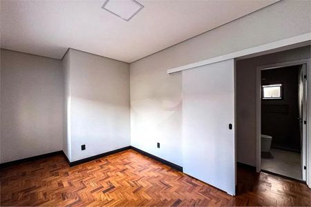 Casa de Condomínio à venda com 3 quartos, 120m² em Vila Bertioga, São Paulo
