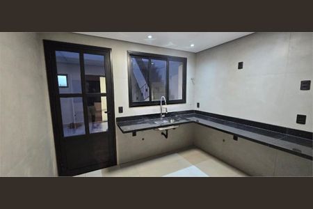 Casa de Condomínio à venda com 3 quartos, 120m² em Vila Bertioga, São Paulo