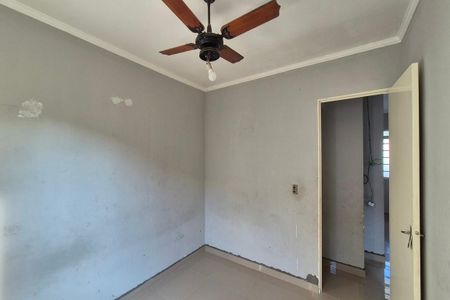 Casa à venda com 43m², 2 quartos e 2 vagas Casa à venda com 43m², 2 quartos e 2 vagasQuarto 2