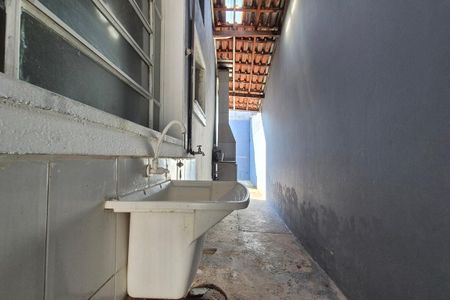 Casa à venda com 43m², 2 quartos e 2 vagas Casa à venda com 43m², 2 quartos e 2 vagasÁrea de Serviço