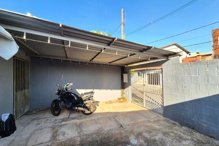 Garagem  de casa à venda com 2 quartos, 43m² em Residencial Cosmos, Campinas