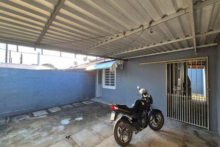 Casa à venda com 43m², 2 quartos e 2 vagas Casa à venda com 43m², 2 quartos e 2 vagasFachada do Prédio