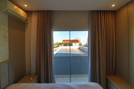 Quarto 3 - Suíte de casa para alugar com 3 quartos, 230m² em Presidente Roosevelt, Uberlândia