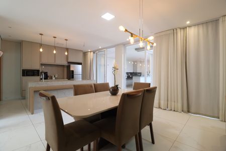 Casa para alugar com 230m², 3 quartos e 4 vagasSala