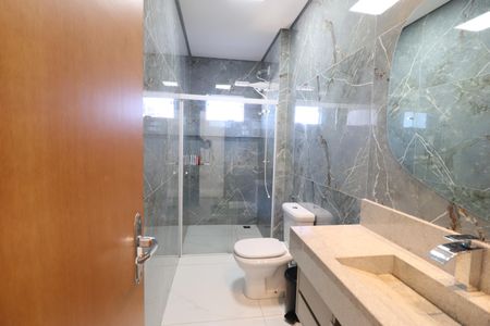 Casa para alugar com 230m², 3 quartos e 4 vagasBanheiro Social