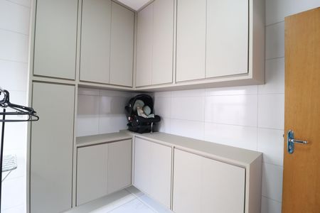 Área de Serviço de casa para alugar com 3 quartos, 230m² em Presidente Roosevelt, Uberlândia