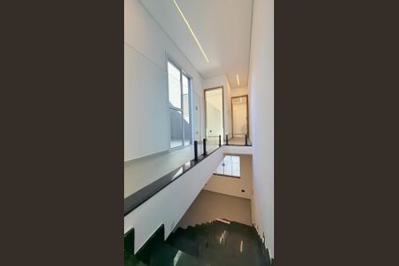 Casa à venda com 3 quartos, 103m² em Vila Eldizia, Santo André