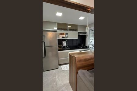 Foto 04 de apartamento à venda com 2 quartos, 60m² em Jardim Tupanci, Barueri