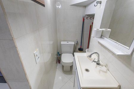 Casa de condomínio à venda com 80m², 3 quartos e 1 vagabanheiro de serviço