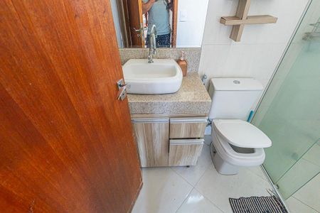 Casa de condomínio à venda com 80m², 3 quartos e 1 vagabanheiro
