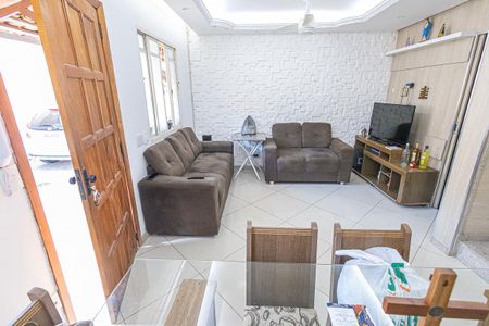 sala de casa de condomínio à venda com 3 quartos, 80m² em Vila Cloris, Belo Horizonte