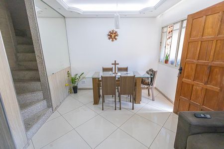 sala de casa de condomínio à venda com 3 quartos, 80m² em Vila Cloris, Belo Horizonte