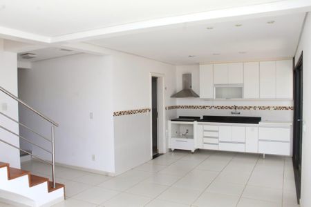Sala de casa para alugar com 3 quartos, 260m² em Swiss Park, Campinas
