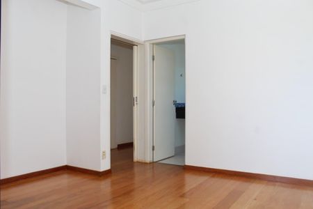 Casa para alugar com 260m², 3 quartos e 4 vagasQuarto