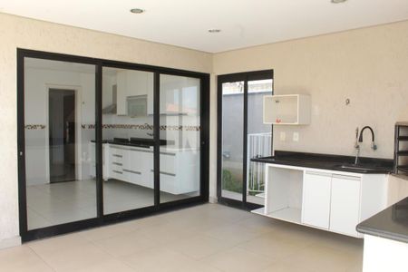 Casa para alugar com 260m², 3 quartos e 4 vagasÁrea externa